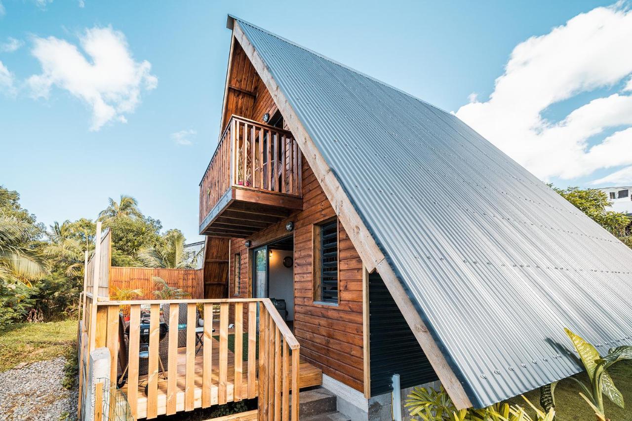 Charmant Chalet Avec Jacuzzi, L'Ile O Vert Saint-Philippe Exterior photo